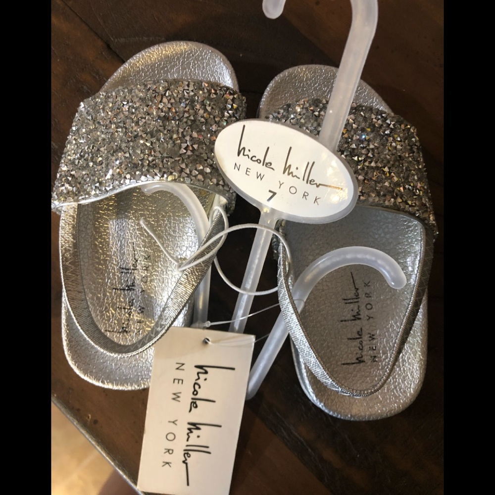 Infant sz 7 BNWT sparkly slides/sandals